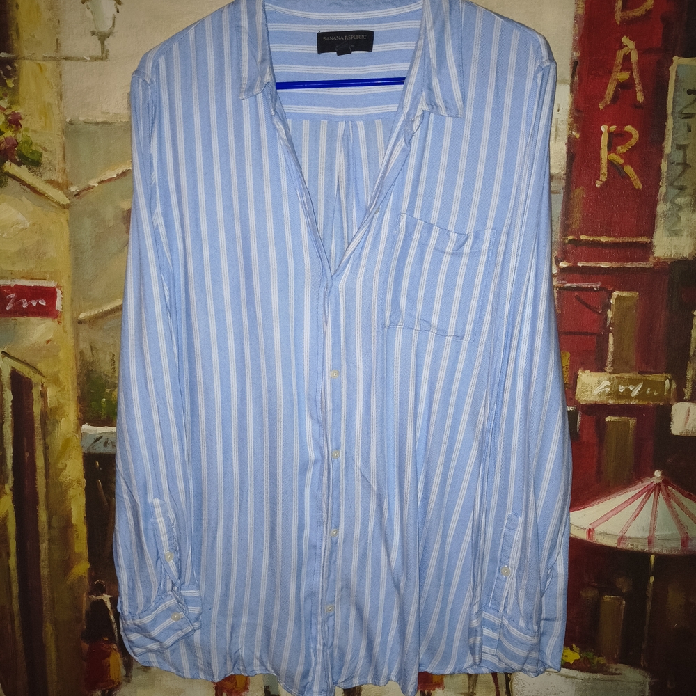 Banana Republic Light Blue and White Striped Shirt